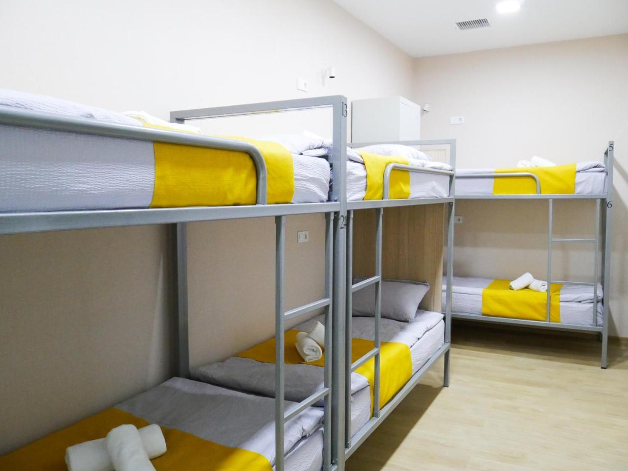 Koan Hostel Tbilisi Buitenkant foto