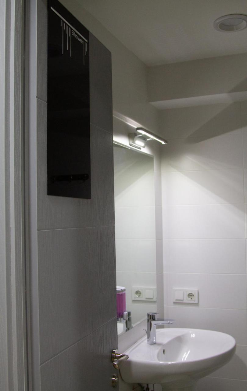 Koan Hostel Tbilisi Buitenkant foto